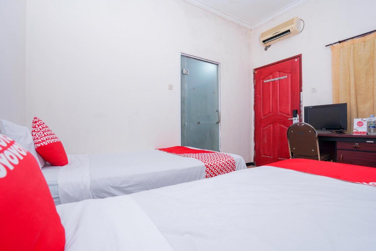 Отель Collection O 1112 Comfitel Siwalankerto Aa4 Сурабая Экстерьер фото